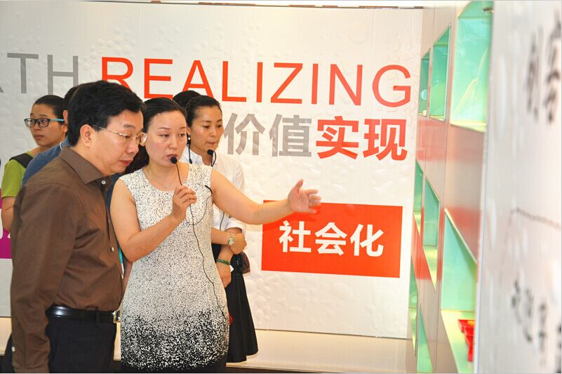 省委調研組省委督查室主任厲海帆一行蒞臨常平科技園參觀調研